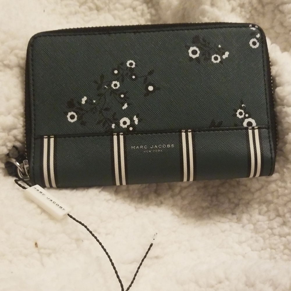 Marc Jacobs multifloral Pvc wingman wristlet